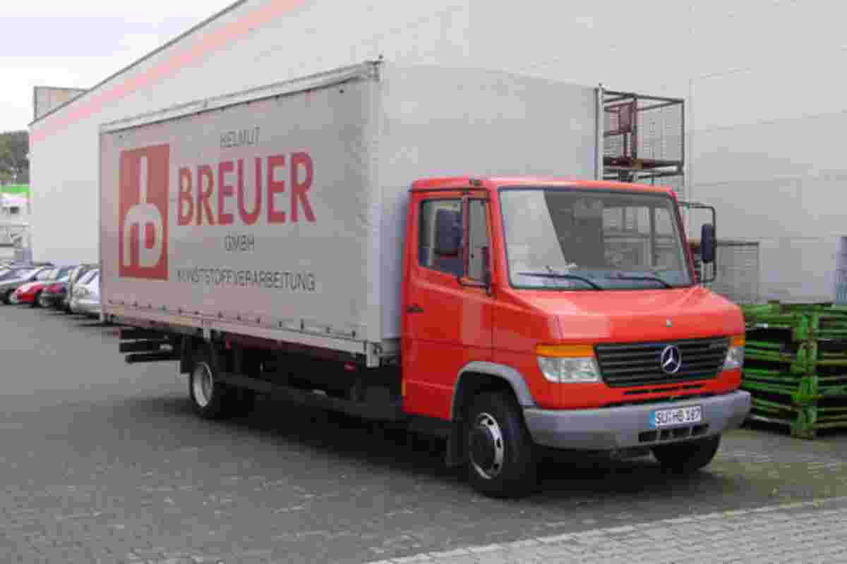 Kunststoffverarbeitung / Apparate, Behälter, Anlagen / Drehteile, Frästeile / Spritzguss